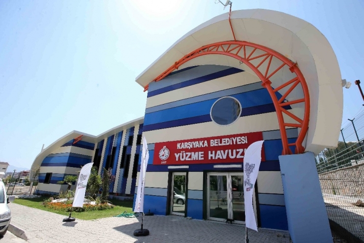 Karşıyaka’nın Yüzme Havuzu Çok Sevildi