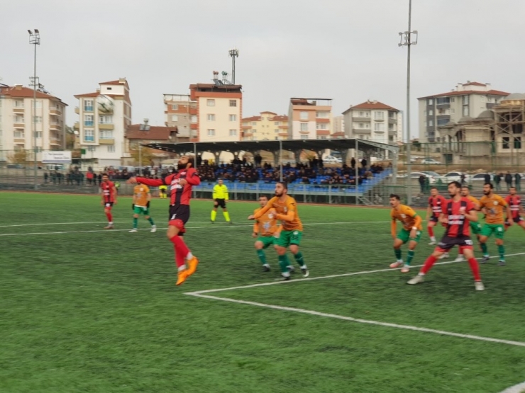 Yeşilyurt Belediyespor, Elbistan’ı 2-0 Yendi