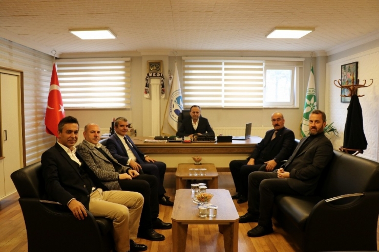 Özüm, Apek’e Misafir Oldu