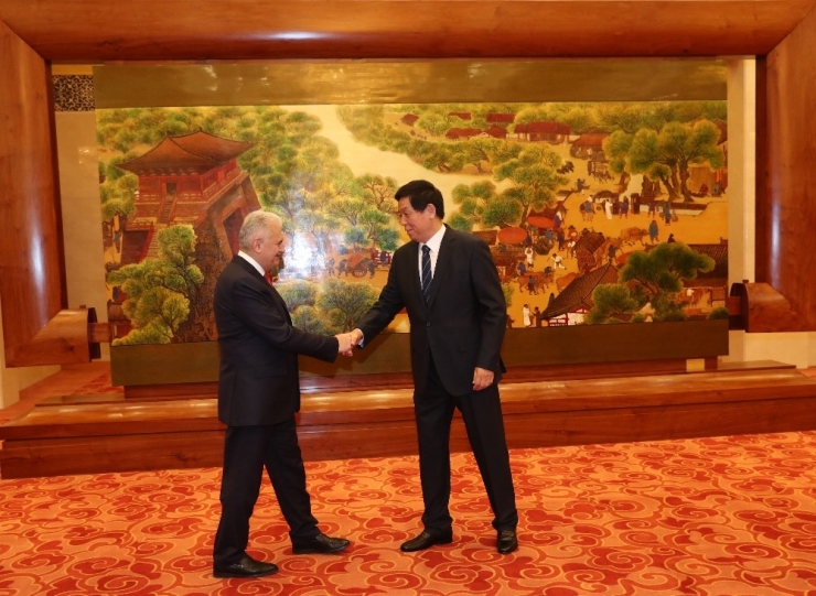 Yıldırım, Çin Meclis Başkanıyla Bir Araya Geldi