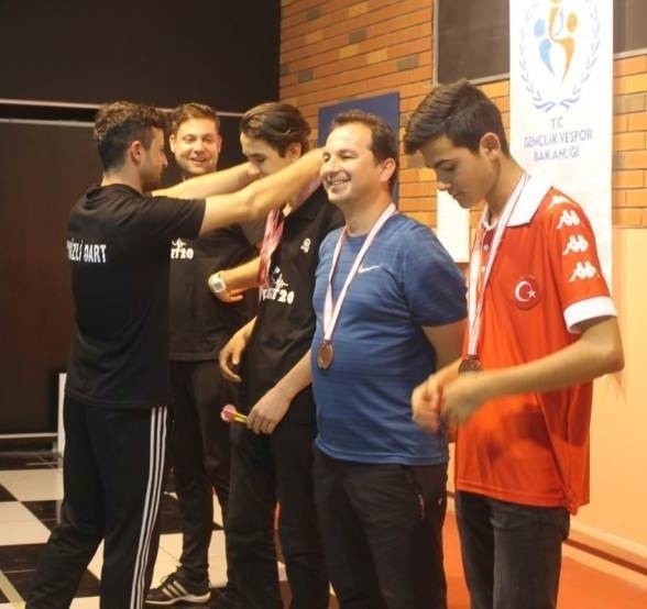 Denizli’de ‘Dart Yarışması’ Birincisi Belli Oldu