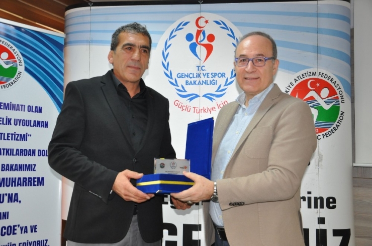 Çocuk Atletizmi Semineri Samsun’da Yapıldı
