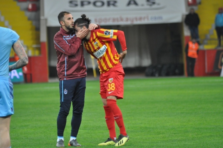 Mert Özyıldırım Gözyaşlarına Boğuldu