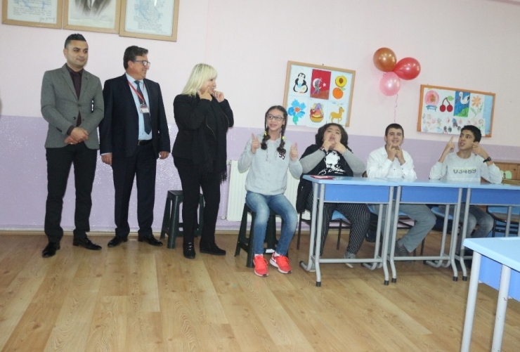 Aldoğan ; “En Büyük Engel Sevgisizliktir”