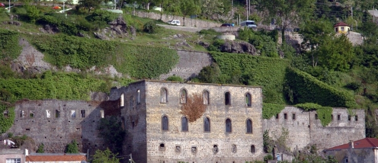 Bir Zamanlar Harabeydi...
