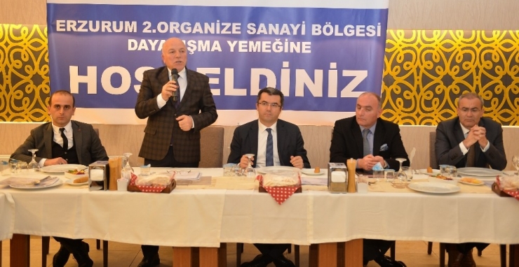 2 . Osb’nin Dayanışma Yemeğinde Birlik Mesajları Verildi