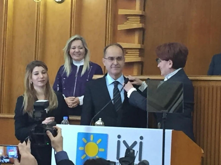 İyi Parti’nin Isparta Belediye Başkan Adayı Gökmenoğlu Oldu