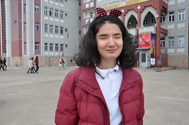 Görme Engelli Betül’ün Azmi