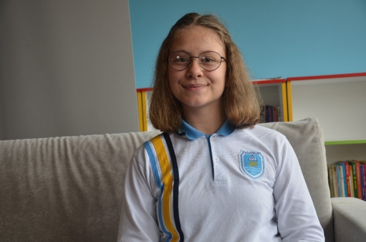 13 Yıllık Yaşamına 12 Ameliyat Sığdırdı