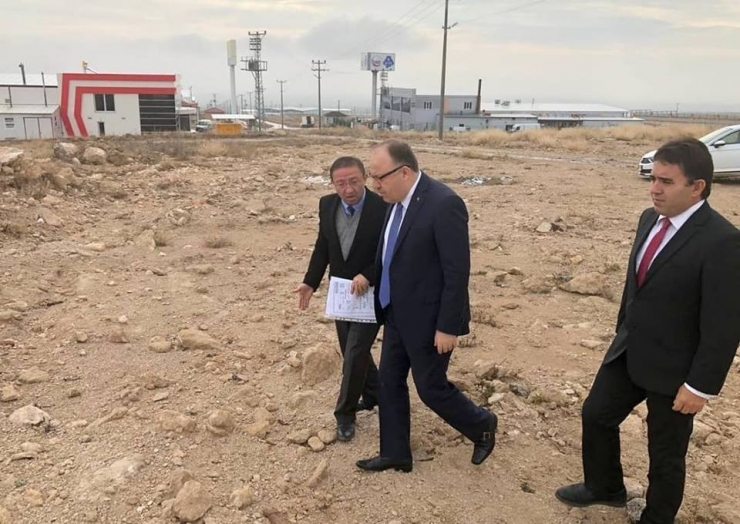 Vali Tutulmaz Şuhut Organize Sanayi Bölgesinde İncelemelerde Bulundu