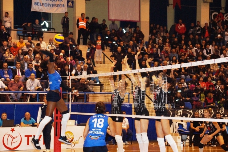 Aydın Büyükşehir Belediyespor Adını Üst Tura Yazdırdı