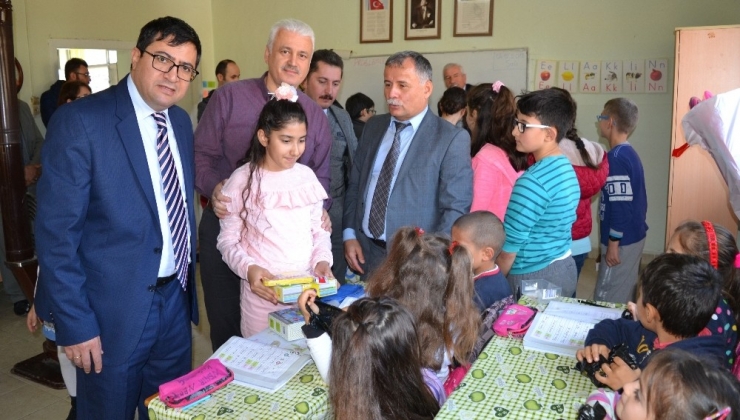 Öğrencilerden "Kardeş Okula" Hediye