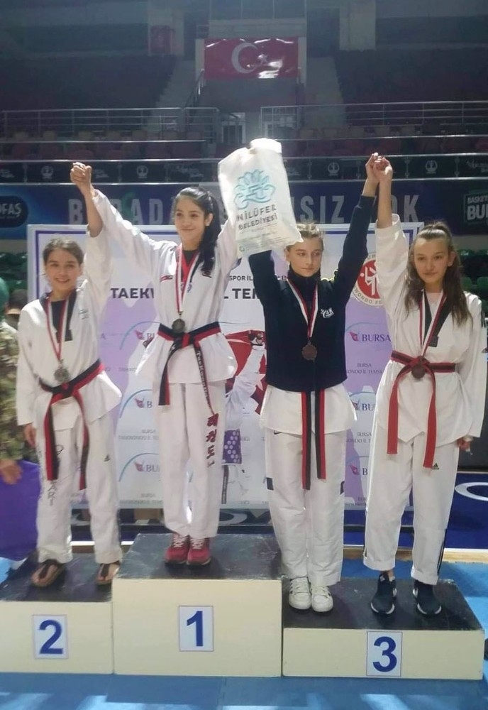 Osmangazili Tekvandocuların Kupa Heyecanı