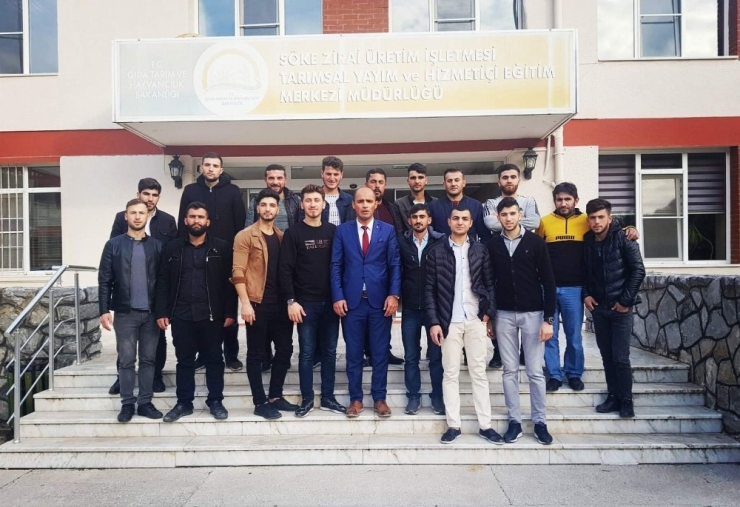 Siirtli Genç Çiftçiler, Aydın’da Tarım Ve Hayvancılığı Öğreniyor
