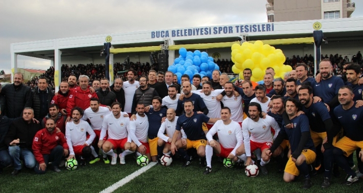 Efsaneler Buca’da Dostluk Maçında Buluştu