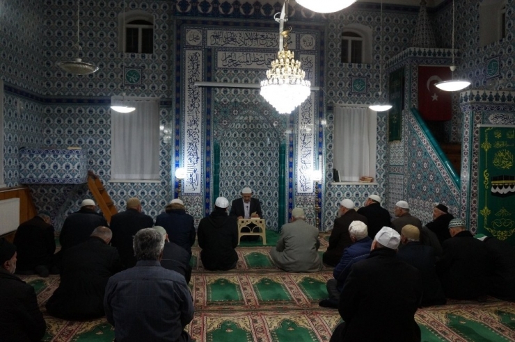 Kırka Maden Camisi’nde Sabah Namazı Buluşması