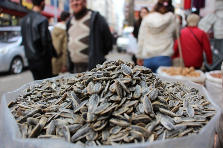 Siyah Çin Çekirdeği Piyasayı İstila Etti