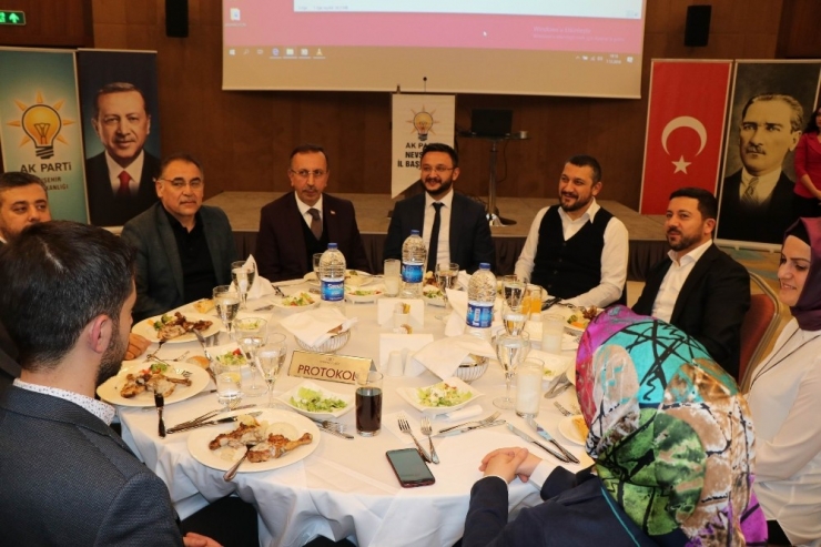 Nevşehir’de Ak Parti Aday Adayları İstişare Toplantısında Bir Araya Geldi