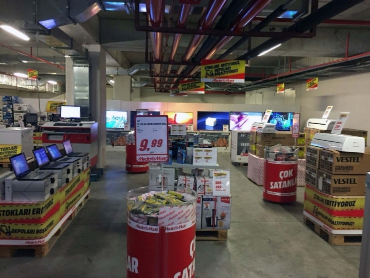 Çılgın Fiyatlarla İndirim Şenliği Başladı
