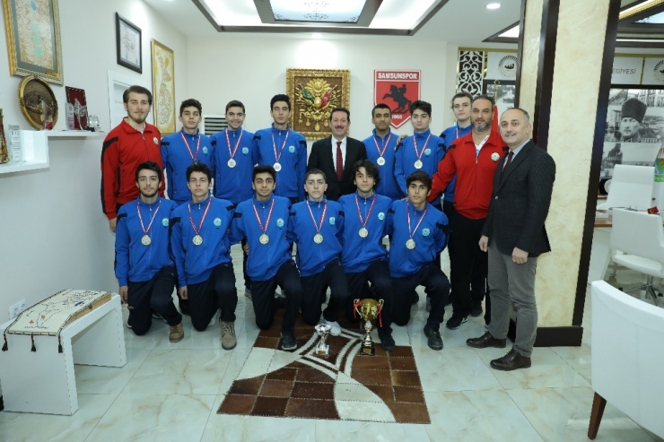 Başkan Tok: “Sporun Ve Sporcunun Yanındayız”