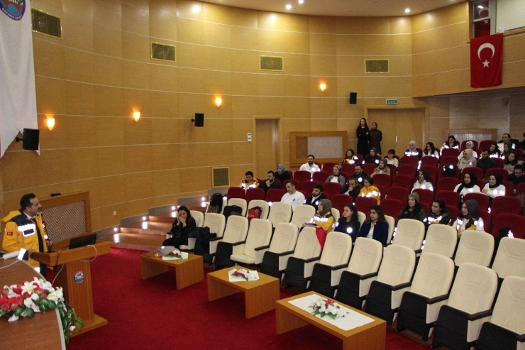 112 Personelinden Balonlu Kutlama