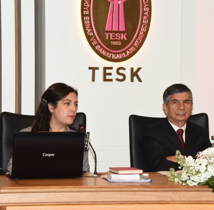 Tesk’ten Genel Sekreterlere Yönelik Eğitim Semineri