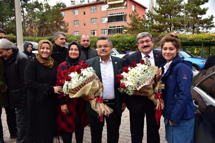 Başkan Can’a Miting Havasına Coşkulu Karşılama