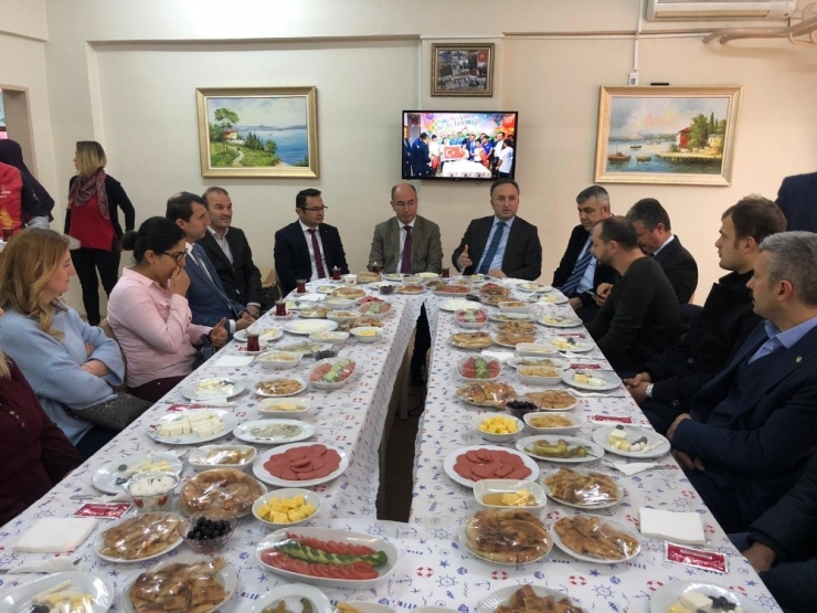 Engelliler Sorunlarını Engelsiz Dile Getirdiler