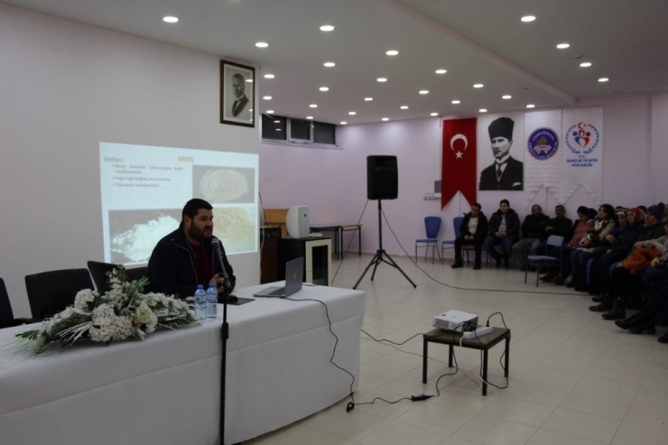 Kars Kyk Çalışanları Uyuşturucu Konusunda Bilgilendirildi