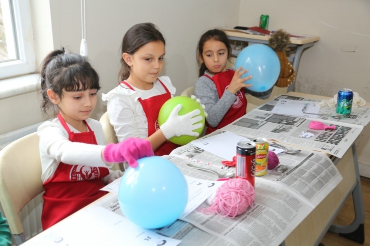 Odunpazarı’nda Çocuklar Deneyerek Öğreniyor