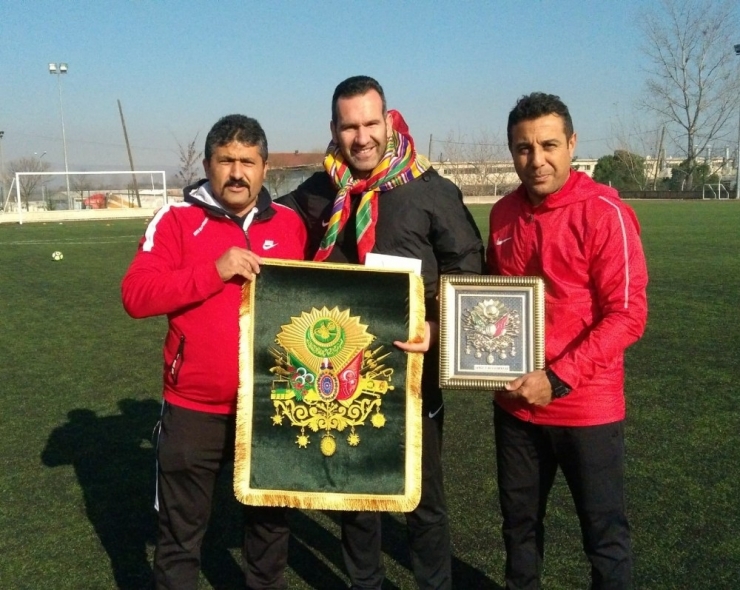 Genç Ekiplerin Maçında Kazanan Dostluk Oldu