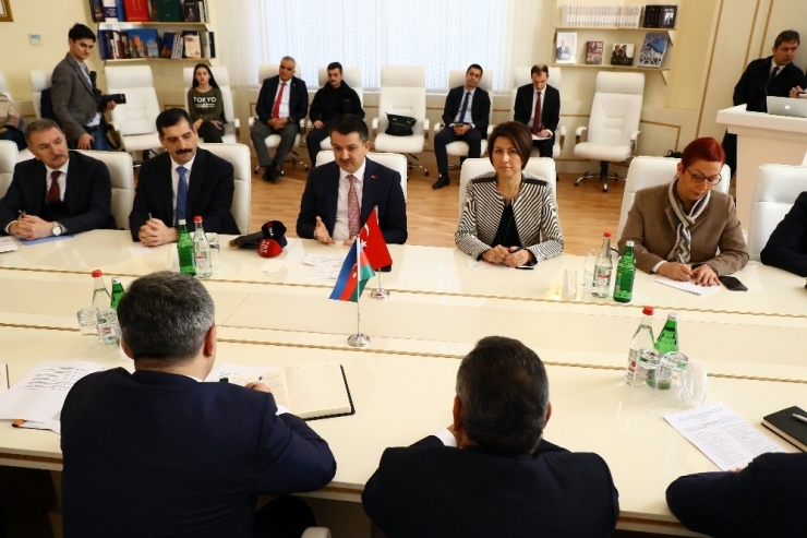 Bakan Pakdemirli, Azerbaycan Tarım Bakanı Karimov İle İki Ülke Arasındaki Tarım Sigortaları Alanında İşbirliği Protokolü’nü İmzaladı