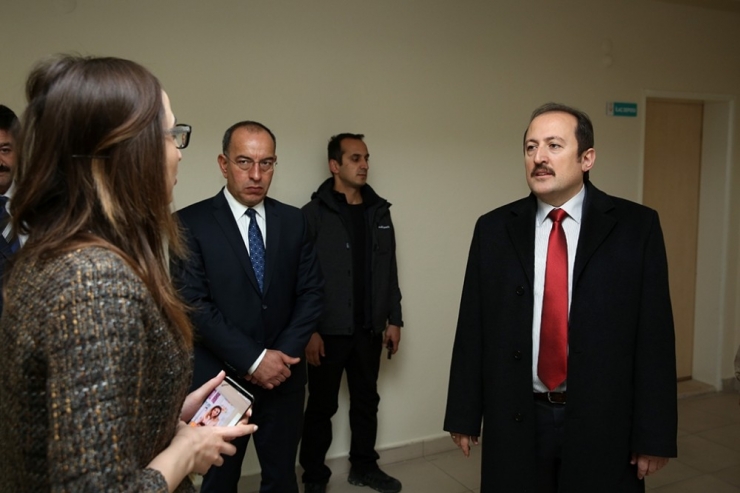 Vali Pehlivan 112 Acil Komuta Kontrol Merkezi’nde İncelemelerde Bulundu