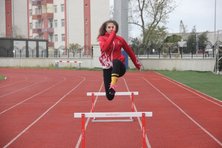 Dünya Şampiyonu Esra Bayrak’ın Hedefi 2020 Tokyo Olimpiyatları