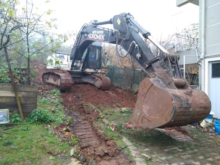Kartepe’de Yol Açım Çalışmaları Sürüyor