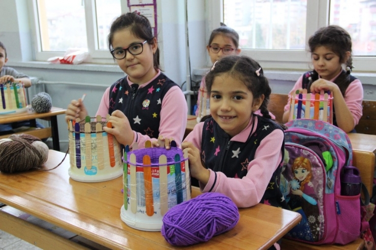 Yoğurt Kovasıyla Gelen Dayanışma