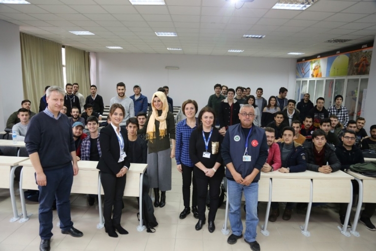 Üniversite Öğrencilerinden Büyükşehir’e Eğitim Teşekkürü