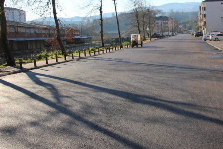 Akçakoca’da Yol Çalışmalarıyla Rekora İmza Atıldı