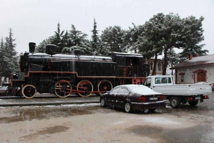 Amasya’da Mevsimin İlk Karı Yağdı
