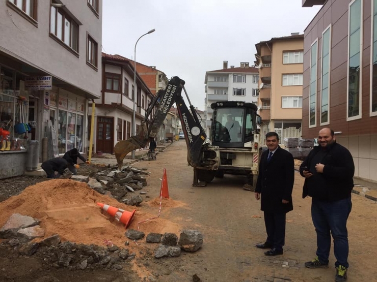 Başkan Yalçın Yol Çalışmalarını Yerinde İnceledi