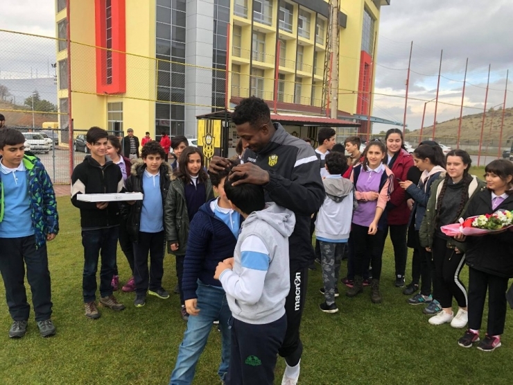 E.yeni Malatyaspor’a Moral Desteği