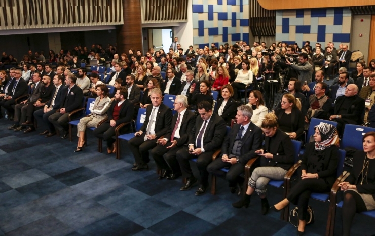 İzmir Dijital Devrime Hazırlanıyor