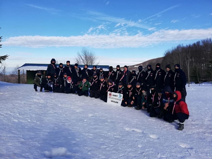İzmit Belediyesporlu İzciler Kış Kampında