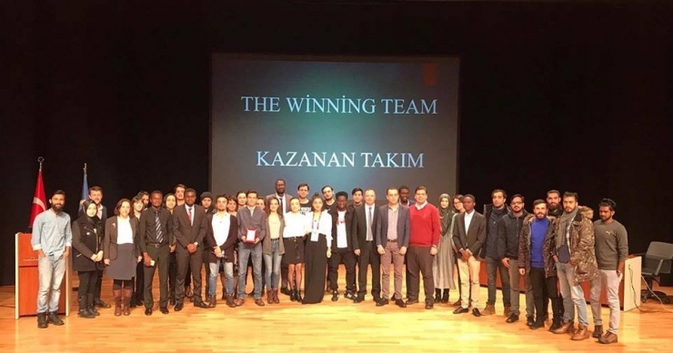 Anadolu Üniversitesi Ekibi ‘Hult Prize’ Yarışmasının Finalini Gerçekleştirdi