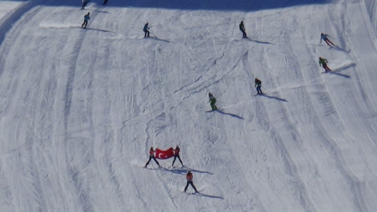 Hakkari’de Kayak Sezonu Açıldı