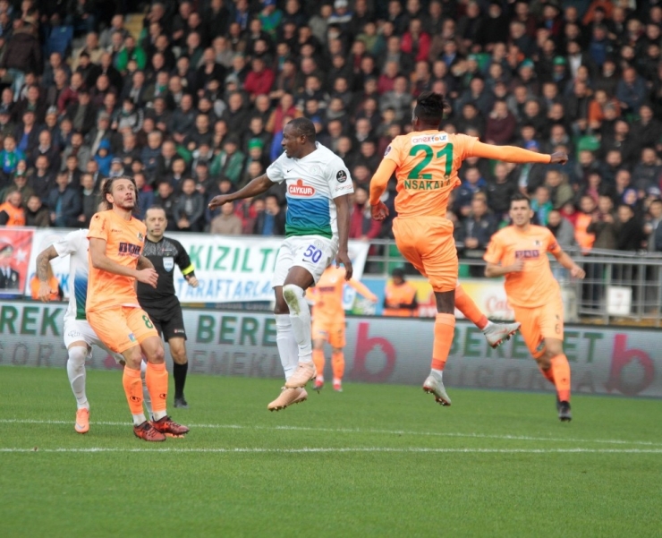 Spor Toto Süper Lig: Çaykur Rizespor: 1 - Aytemiz Alanyaspor: 1 (Maç Sonucu)