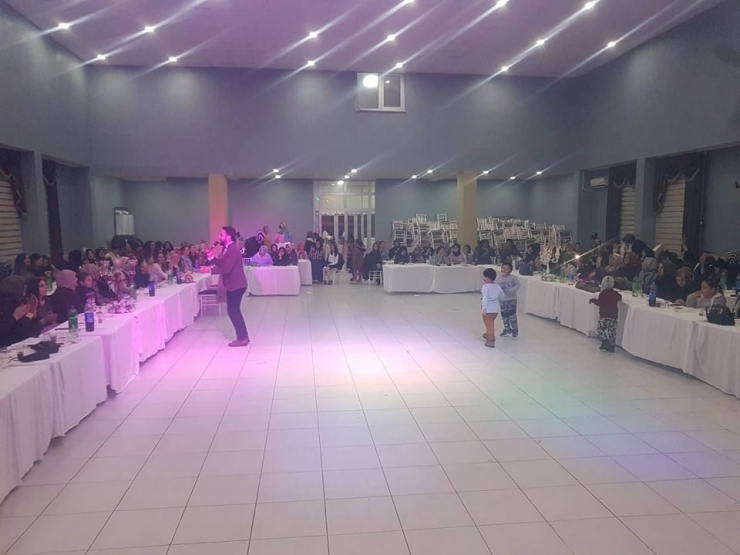 Emet’te Kadınlar Matinasına İlgi