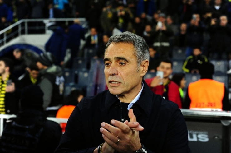 Taraftardan Ersun Yanal’a Büyük Destek