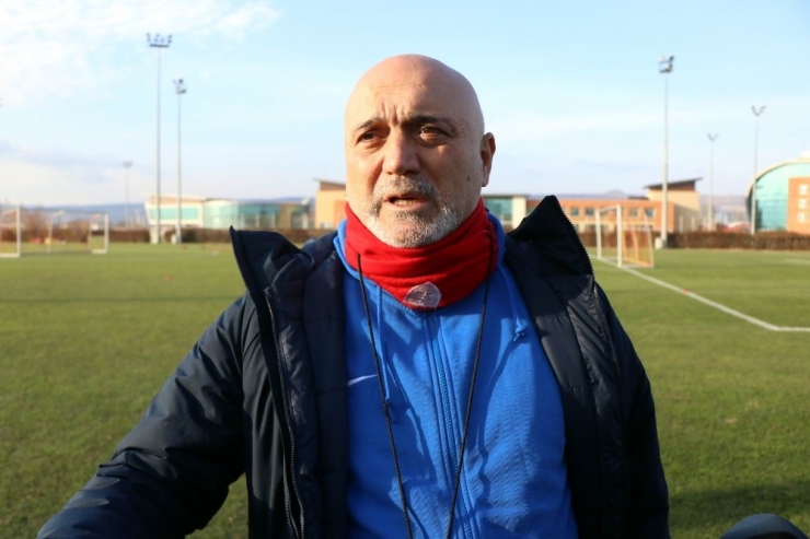 Hikmet Karaman: "Eksikliklerimizi Tamamlayıp Daha Farklı Olmak İstiyoruz."