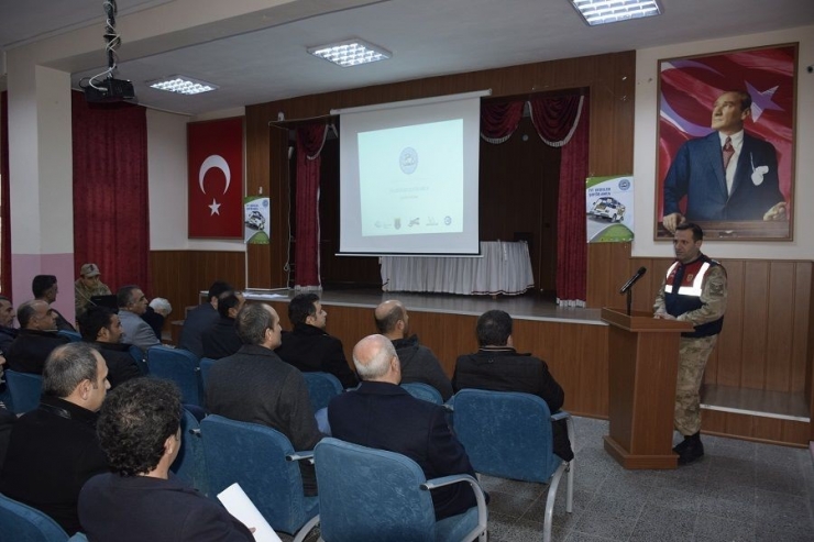 Palu’da “İyi Dersler Şoför Amca” Eğitimi